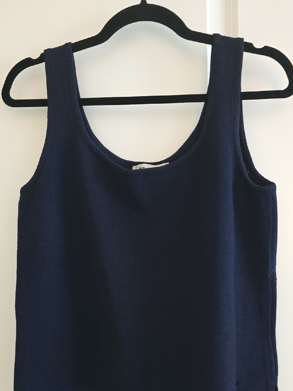St. John Navy Scoop Neck Knit Tank